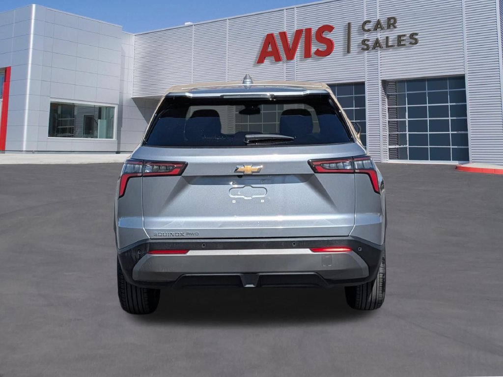 Used 2025 Chevrolet Equinox LT AWD/4WD image 7