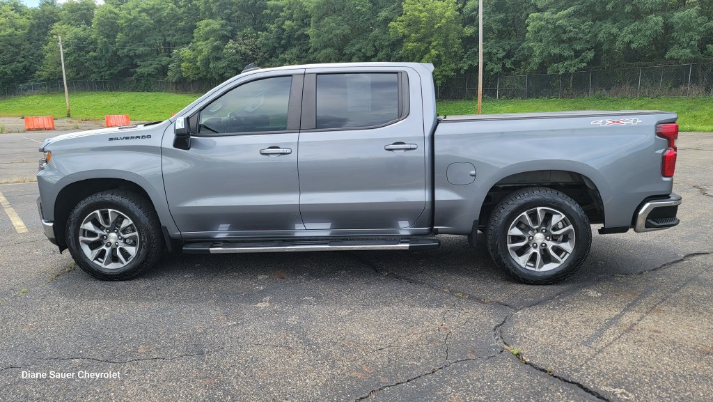 Used 2022 Chevrolet Silverado 1500 LT w/ Bed Protection Package AWD/4WD image 7