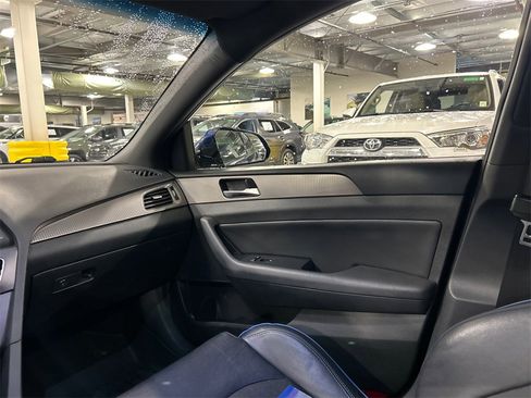 Used 2019 Hyundai Sonata Limited image 27
