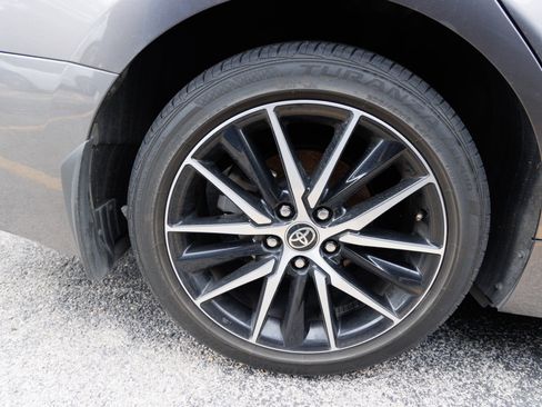 Used 2021 Toyota Camry SE image 12