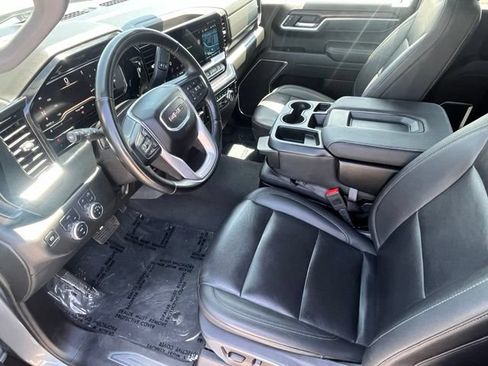 Used 2025 GMC Sierra 1500 SLT AWD/4WD image 11