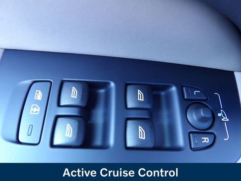 New 2026 Volvo XC60 B5 Core w/ Climate Package image 10