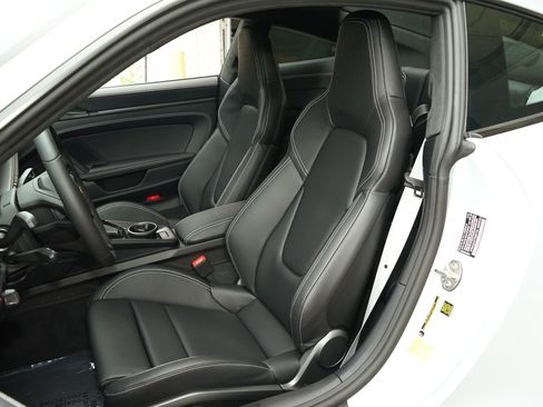 Used 2026 Porsche 911 GT3 image 10