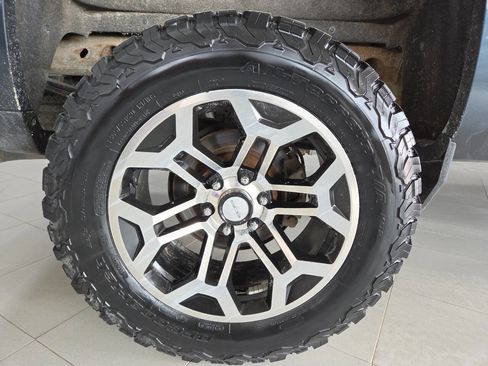 Used 2017 Chevrolet Silverado 1500 LT w/ All Star Edition AWD/4WD image 12