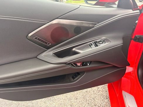 Used 2023 Chevrolet Corvette Stingray Preferred Cpe w/ Z51 Performance Package RWD image 17