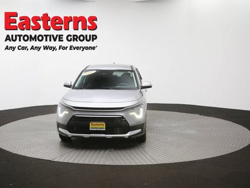 Used 2025 Kia Niro LX FWD image 51