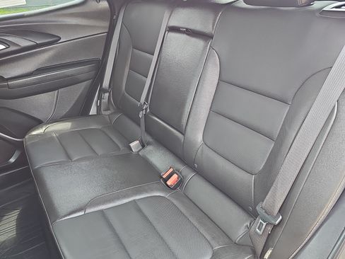 Used 2025 Chevrolet TrailBlazer RS w/ Driver Confidence Package FWD image 14