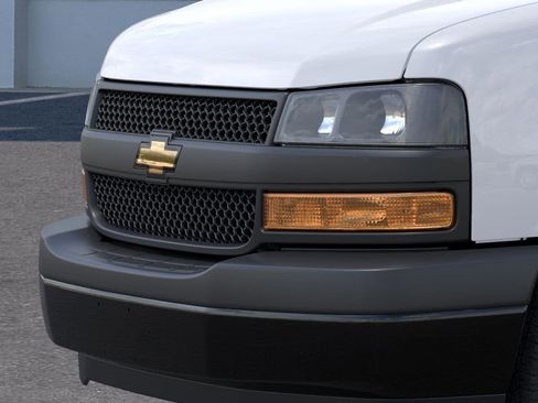 New 2025 Chevrolet Express 3500 Extended w/ Driver Convenience Package RWD image 13