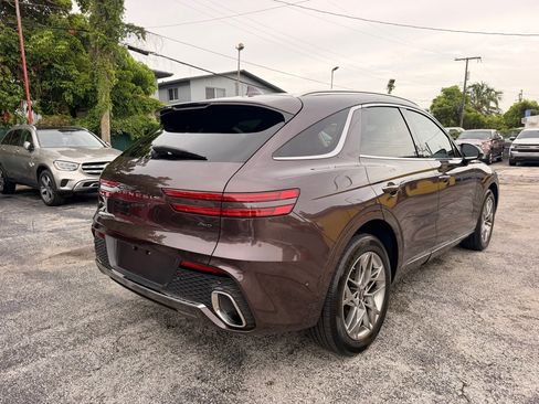 Used 2022 Genesis GV70 2.5T w/ Advanced Package AWD/4WD image 10