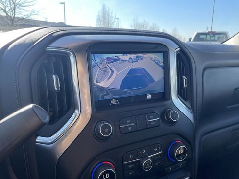 Used 2021 Chevrolet Silverado 1500 LT image 16