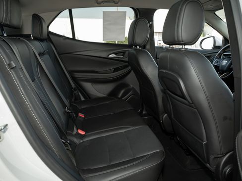 Used 2025 Buick Encore GX Avenir w/ Avenir Technology Package image 42