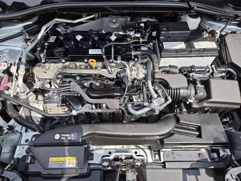 Used 2026 Toyota Corolla Cross XLE FWD image 31