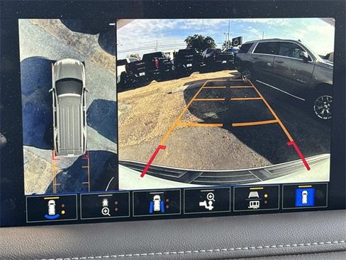 Used 2023 Chevrolet Tahoe LT w/ Luxury Package image 32