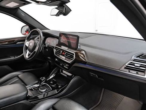 Used 2024 BMW X4 xDrive30i image 11