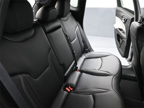 New 2026 Jeep Compass Limited image 20