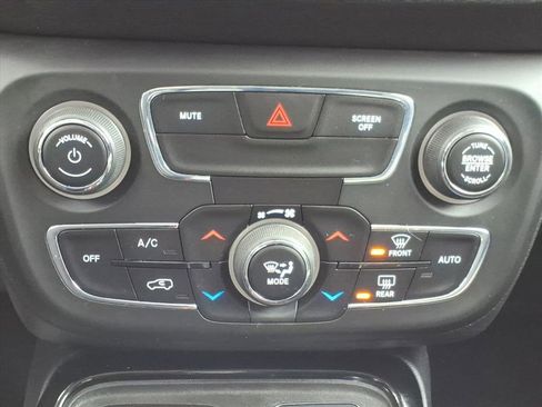 Used 2019 Jeep Compass Limited image 15