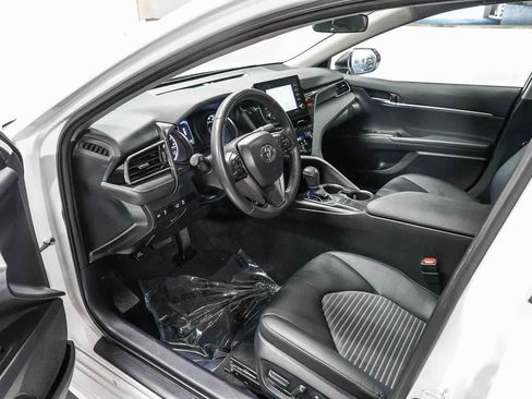 Used 2024 Toyota Camry SE FWD image 17