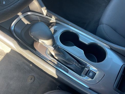 Used 2024 Chevrolet Malibu LT image 18