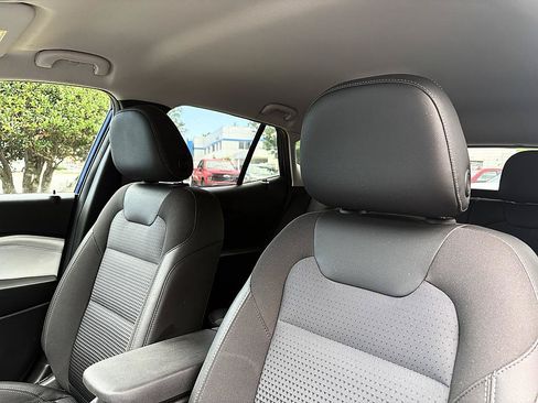 Used 2024 Chevrolet Trax LT w/ Driver Confidence Package FWD image 17