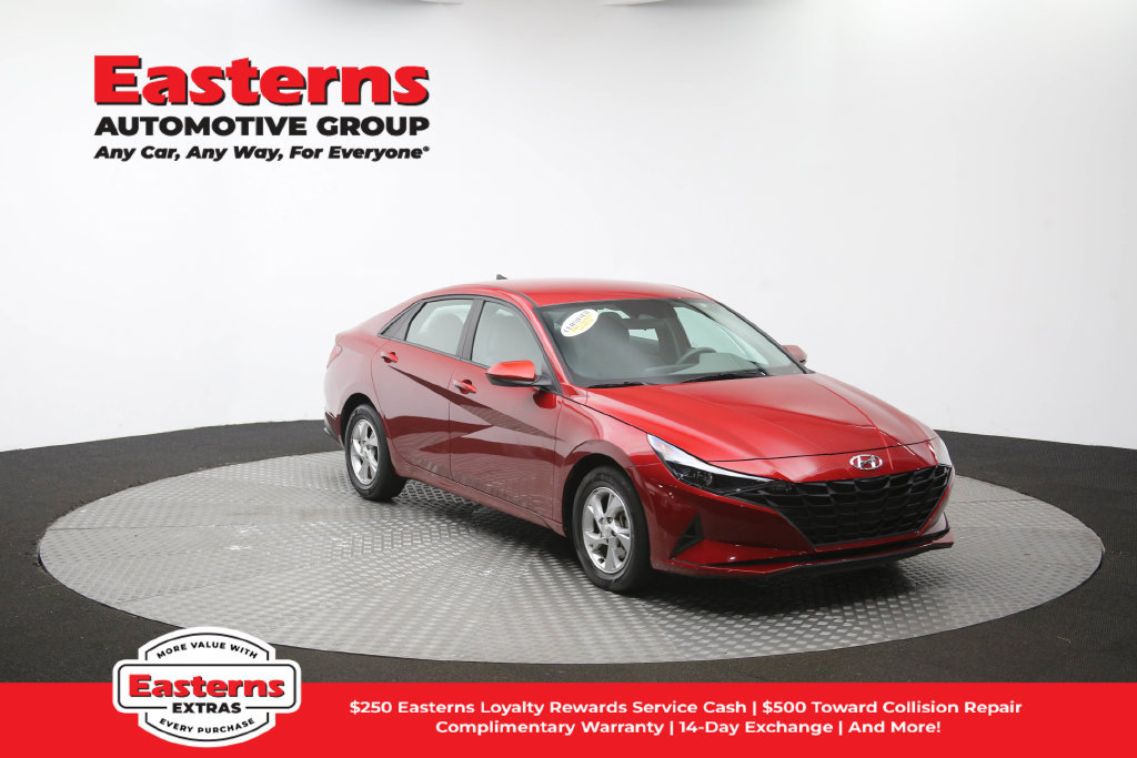 Used 2023 Hyundai Elantra SE w/ Cargo Package FWD image 50