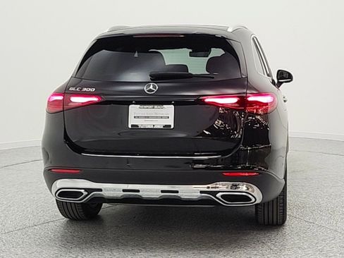 Used 2026 Mercedes-Benz GLC 300 image 6