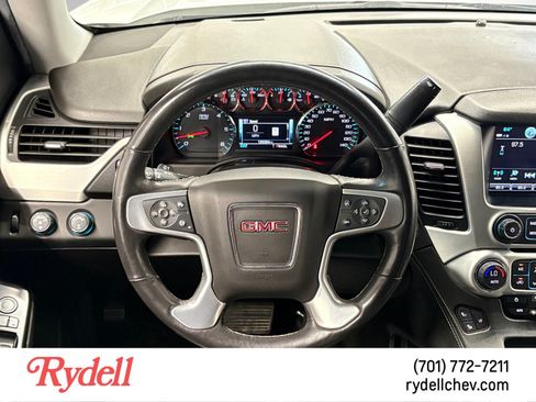 Used 2017 GMC Yukon SLT AWD/4WD image 13