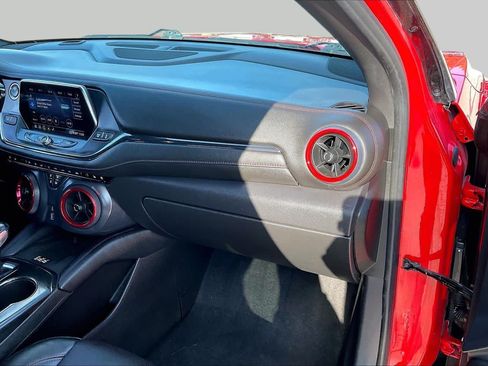 Used 2020 Chevrolet Blazer RS FWD image 16