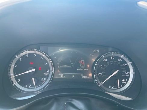 Used 2021 Toyota Highlander XLE AWD/4WD image 8