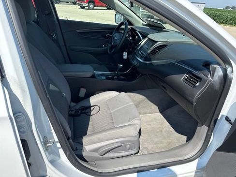 Used 2017 Chevrolet Impala LS FWD image 10