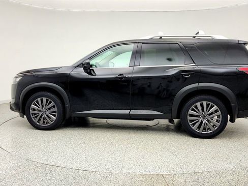 Used 2023 Nissan Pathfinder SL w/ SL Premium Package image 8