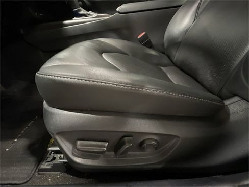 Used 2023 Toyota Camry XSE image 18