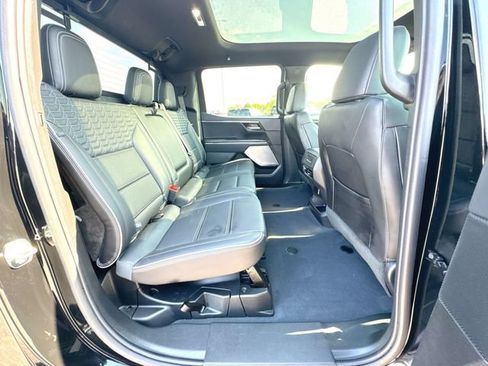 Used 2026 GMC Sierra EV Denali AWD/4WD image 27