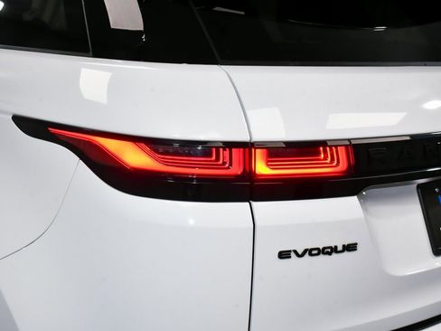 Used 2022 Land Rover Range Rover Evoque SE image 78