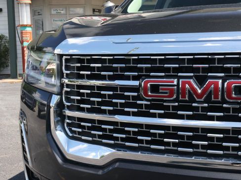Used 2020 GMC Acadia Denali FWD image 23