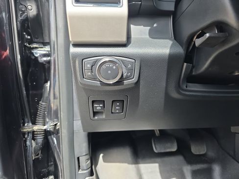 Used 2020 Ford F150 Lariat image 21