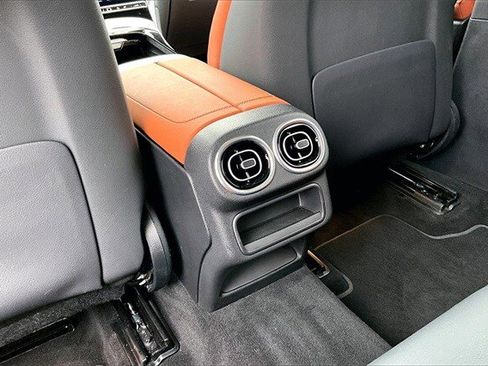 Certified 2025 Mercedes-Benz GLC 300 4MATIC image 13