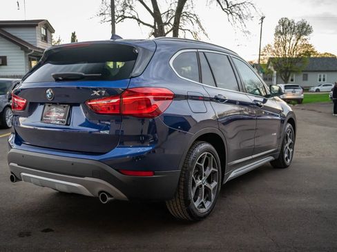Used 2017 BMW X1 xDrive28i AWD/4WD image 3