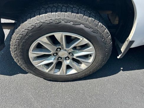 Used 2019 Chevrolet Silverado 1500 LTZ w/ LTZ Plus Package AWD/4WD image 12