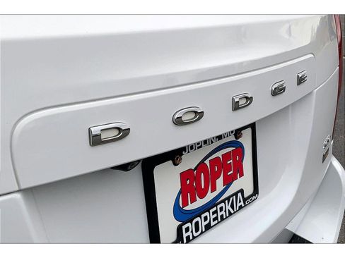 Used 2019 Dodge Grand Caravan SXT image 28