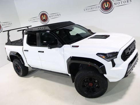 Used 2024 Toyota Tacoma TRD Pro AWD/4WD image 82