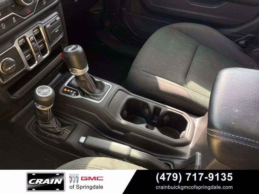 Used 2020 Jeep Wrangler Unlimited Sahara AWD/4WD image 19