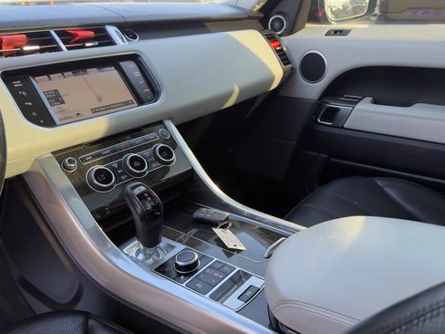 Used 2015 Land Rover Range Rover Sport HSE image 24