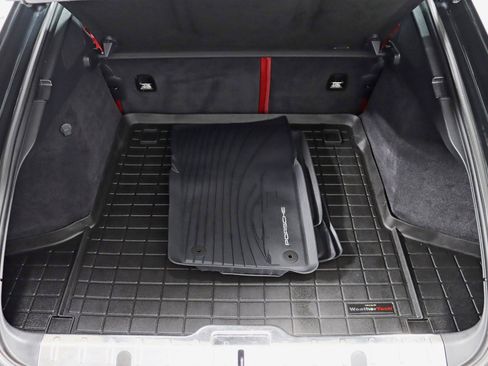 Used 2018 Porsche Panamera 4S w/ Premium Package Plus image 38