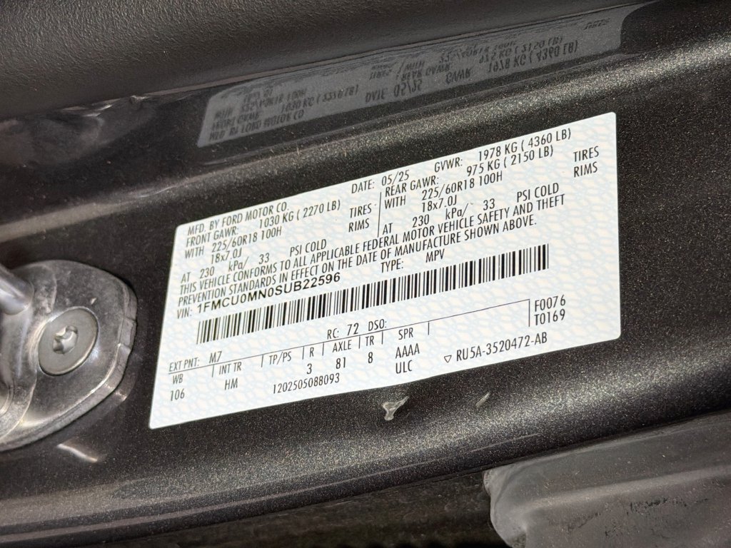 Used 2025 Ford Escape ST-Line FWD image 31