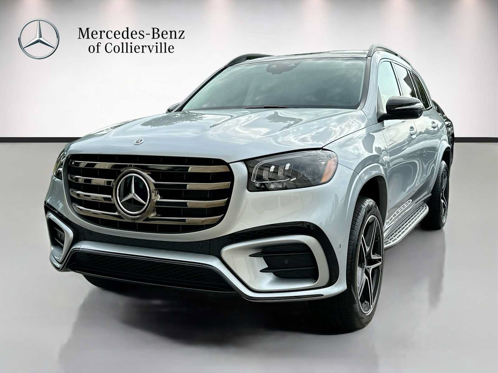 Used 2026 Mercedes-Benz GLS 450 4MATIC image 1