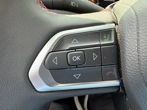 Used 2025 Jeep Compass Trailhawk AWD/4WD image 20