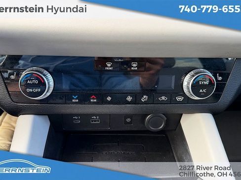 Used 2022 Mitsubishi Outlander SEL image 18