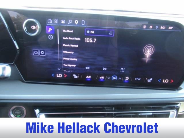 Used 2026 Chevrolet Traverse LT w/ Driver Confidence Package FWD image 8