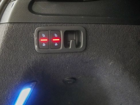 Used 2018 Audi Q7 3.0T Prestige w/ Prestige Package image 11