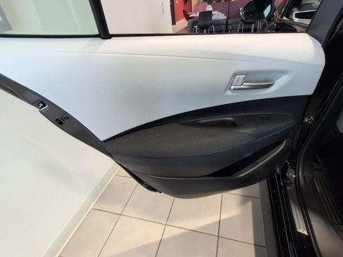 Used 2026 Toyota Corolla SE w/ SE Package FWD image 11